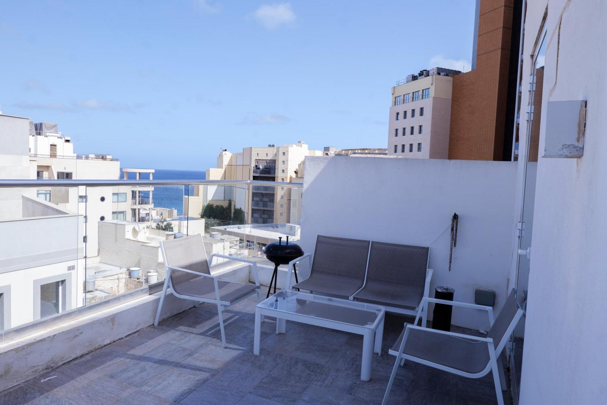 Saint Julian's Paceville Sea View Penthouse With Jacuzzi! מראה חיצוני תמונה