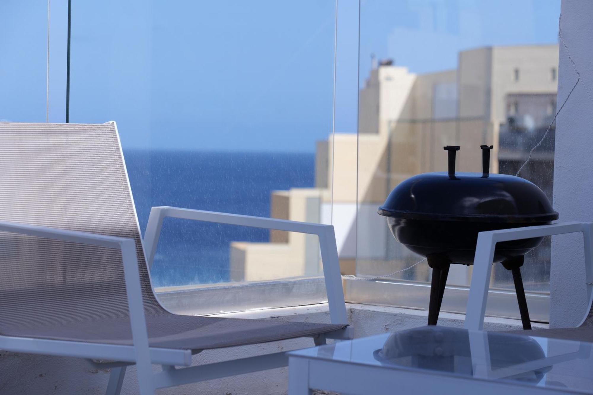 Saint Julian's Paceville Sea View Penthouse With Jacuzzi! מראה חיצוני תמונה